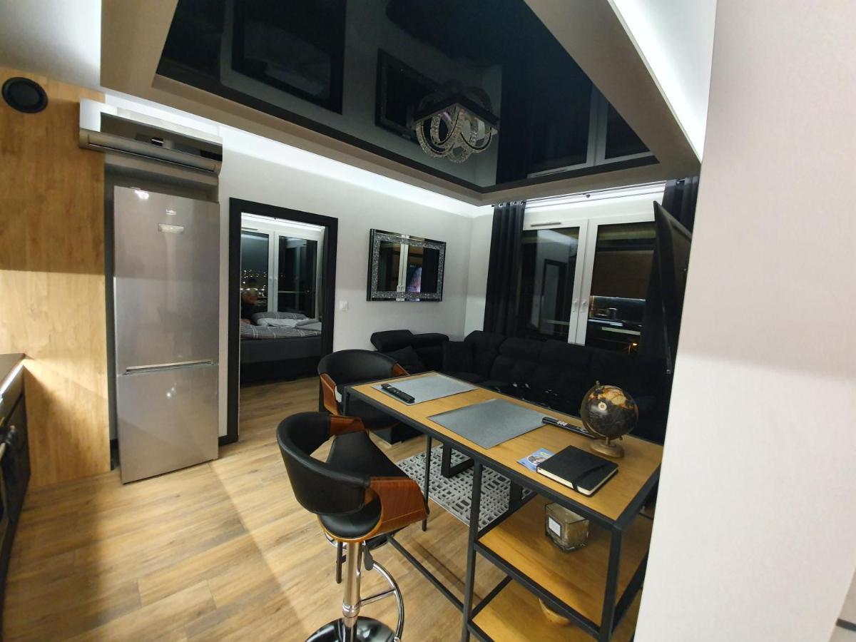 Apartament Skarbowa 1 A Silver And Gold เลชโน ภายนอก รูปภาพ