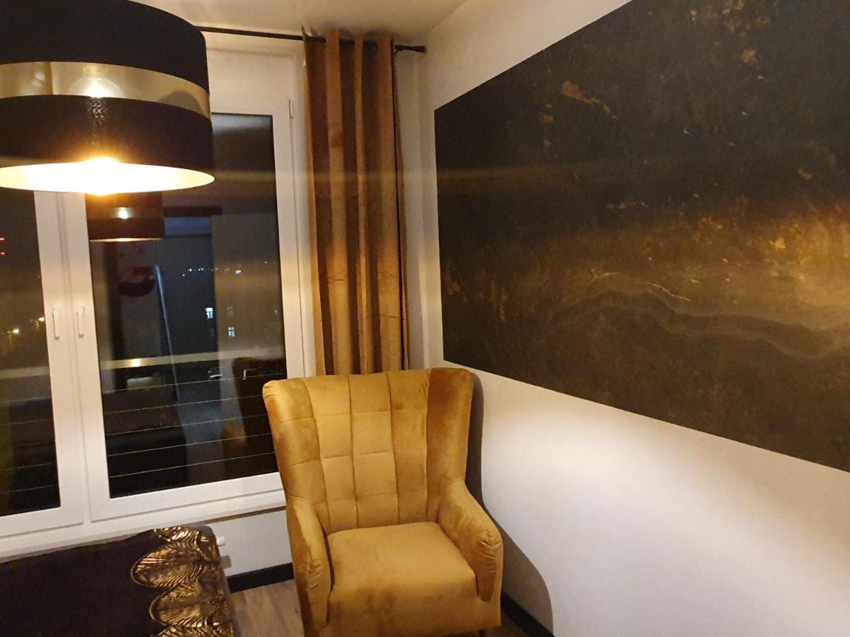 Apartament Skarbowa 1 A Silver And Gold เลชโน ภายนอก รูปภาพ